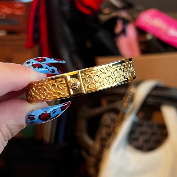 COACH Signature “C” GOLD BANGLE BRACELET - Picture 9 of 16